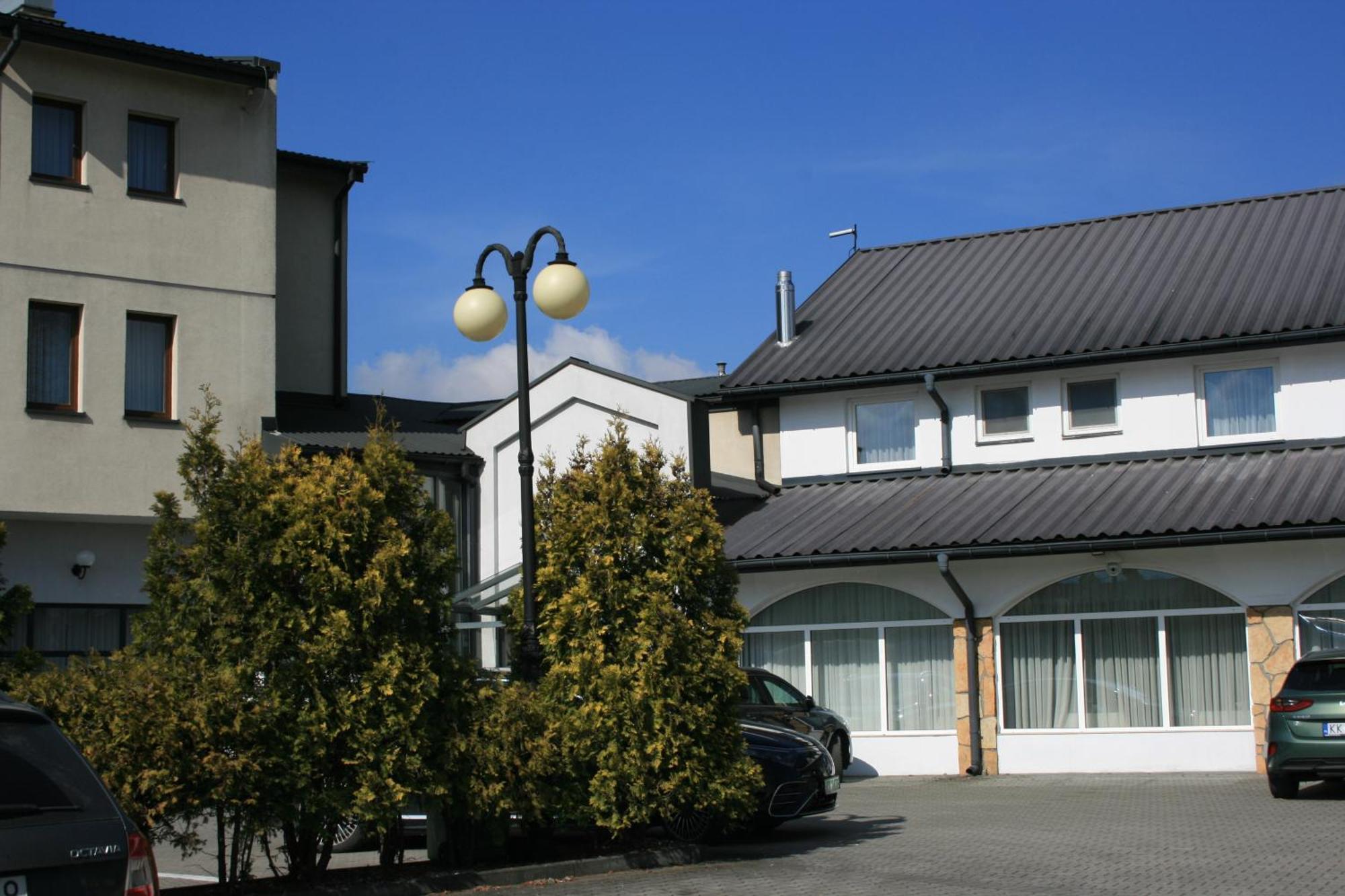 Hotel Junior 2 Krakau Exterior foto